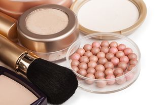 ファンデーション【40代向け】おすすめ30選｜悩みランキングや新作を紹介