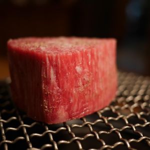 年間250日は肉を食べる小池克臣が語る、お金の価値を最大限に高める「和牛」の神髄