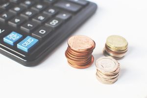 グレーゾーン金利とは?廃止されたのはいつ?歴史と現在の法制度を解説