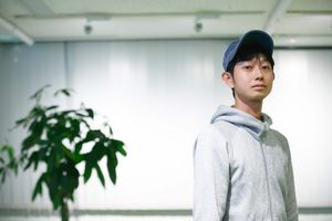 お金を稼ぐより、楽しい仕事をするよりも「なんもしたくない」──レンタルなんもしない人が語るお金の話