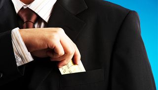 楽天プレミアムカードの審査基準は甘い?厳しい?審査の流れや落ちないためのポイントも解説
