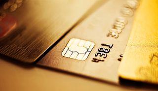 年会費無料のゴールドカードを紹介！永年無料や初年度無料になる各カードの条件を解説