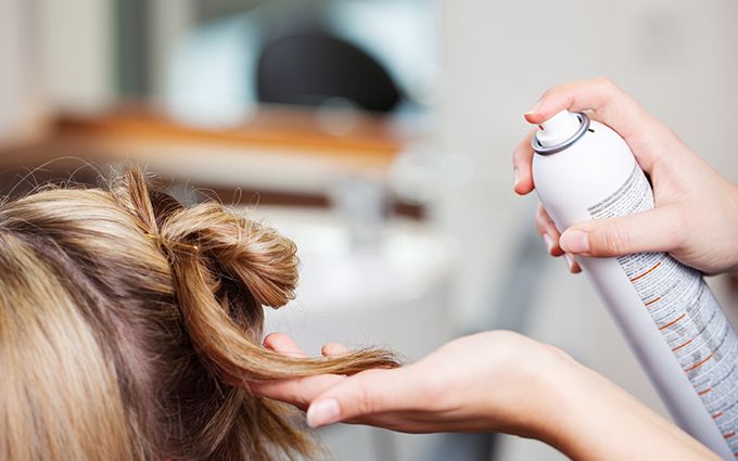 ヘアスプレーの使い方