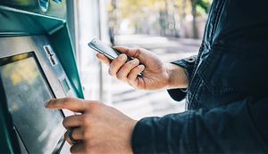 LINE Pay(ラインペイ)は出金ができる?出金の方法と手数料、上限金額も解説