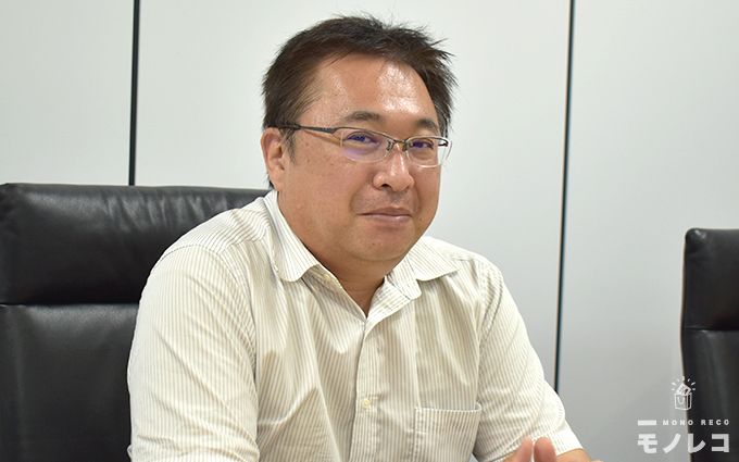 モバイルプロジェクターについて語る川村和弘さんの画像
