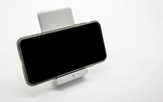 ワイヤレス充電器の種類:スタンド型