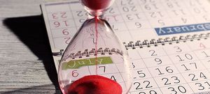 クレジットカードの審査にかかる期間はどのくらい?遅い理由や審査が早いおすすめクレカも紹介