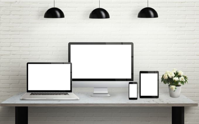 デスクトップパソコンやタブレット、スマホの画像