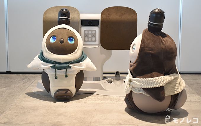 LOVOT(ラボット)が充電している画像
