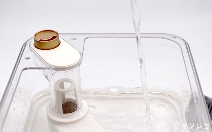 DOSHISHA(ドウシシャ)カンタン給水超音波式加湿器の給水画像
