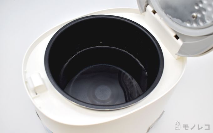 山善Steam CUBE KSF-L301のタンク内部画像