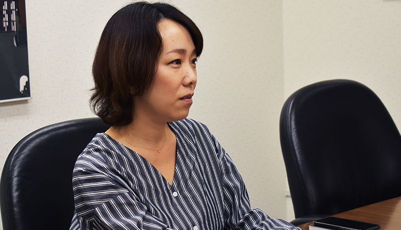 日高 海さんがインタビューを受けている画像②