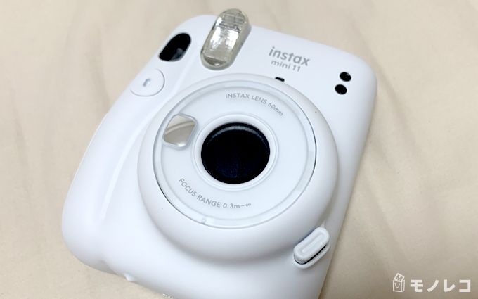 チェキ instax mini 11の正面画像