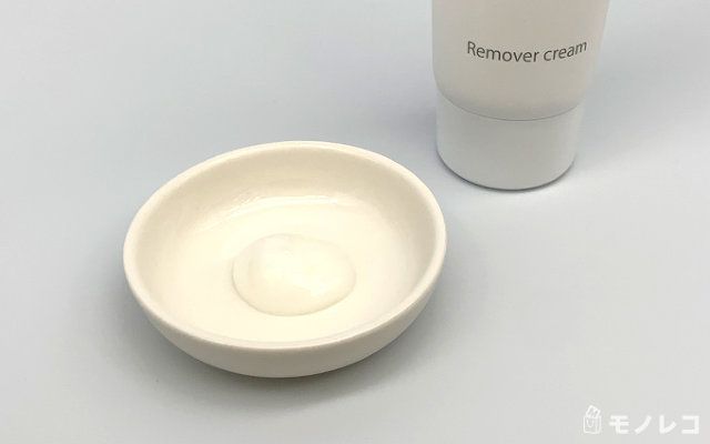 WHITH WHITE(フィスホワイト)除毛クリームのクリームの中身の画像