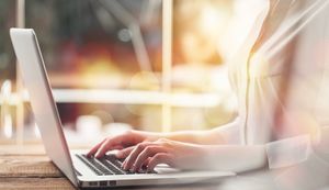 転職エージェントは登録だけの利用も可能！メリットやおすすめエージェントを紹介