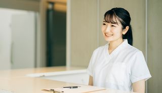 クリニックの看護師がつらいと感じる理由とは?働くメリットや辞めるべき状況も解説