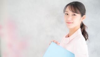 【2023年最新】看護師のボーナスは平均いくら？手取りやボーナスが高い病院の特徴も解説