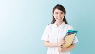 養護教諭の仕事内容はきつい?給料や向いてる人・向いていない人の特徴を解説