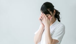 看護師の仕事に疲れたと感じる5つの理由、対処法や辞めたいときの選択肢を紹介