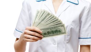 看護師の転職で祝い金はもらえなくなった!支度金のある転職サイト3選も紹介