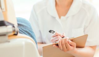 検診センターで働く看護師の仕事内容は?給料や1日のスケジュールも紹介