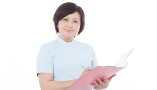 看護師の役職には何がある？役職に就くメリット・デメリットと役割や給料も解説