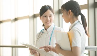 看護師の「のんびり働きたい」を叶える職場5選｜労働条件・注意点もあわせて解説
