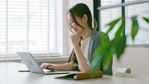 個人事業主におすすめビジネス用(法人)クレジットカード15選!開業前の申込方法や審査通過のコツも紹介
